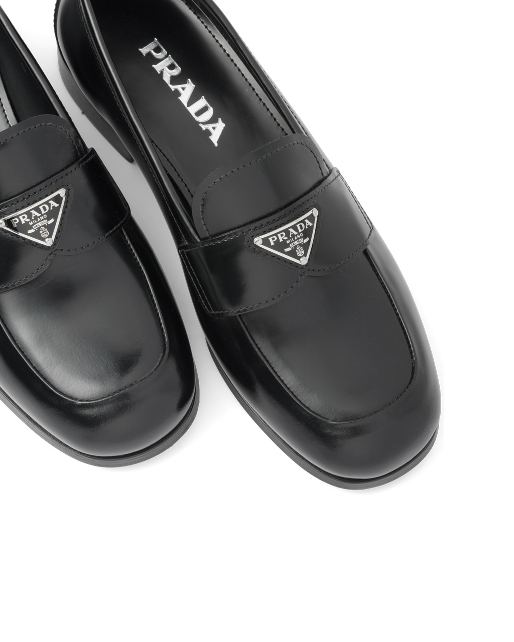 Prada Brushed Bőr Loafers Fekete | EXUNKO567