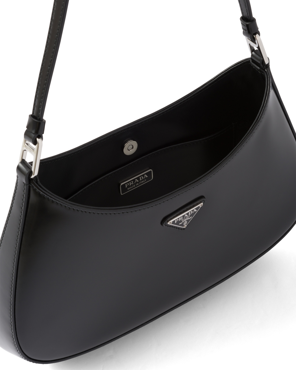 Prada Prada Cleo Brushed Bőr Shoulder Bag Fekete | NUPOKX630